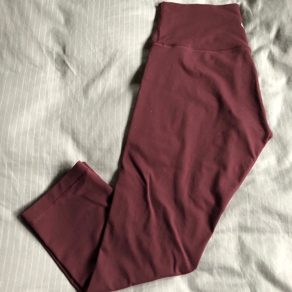 Lululemon wunder under size 8